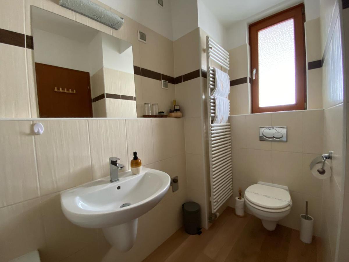 Lovag8 Apartment Budapest Eksteriør bilde