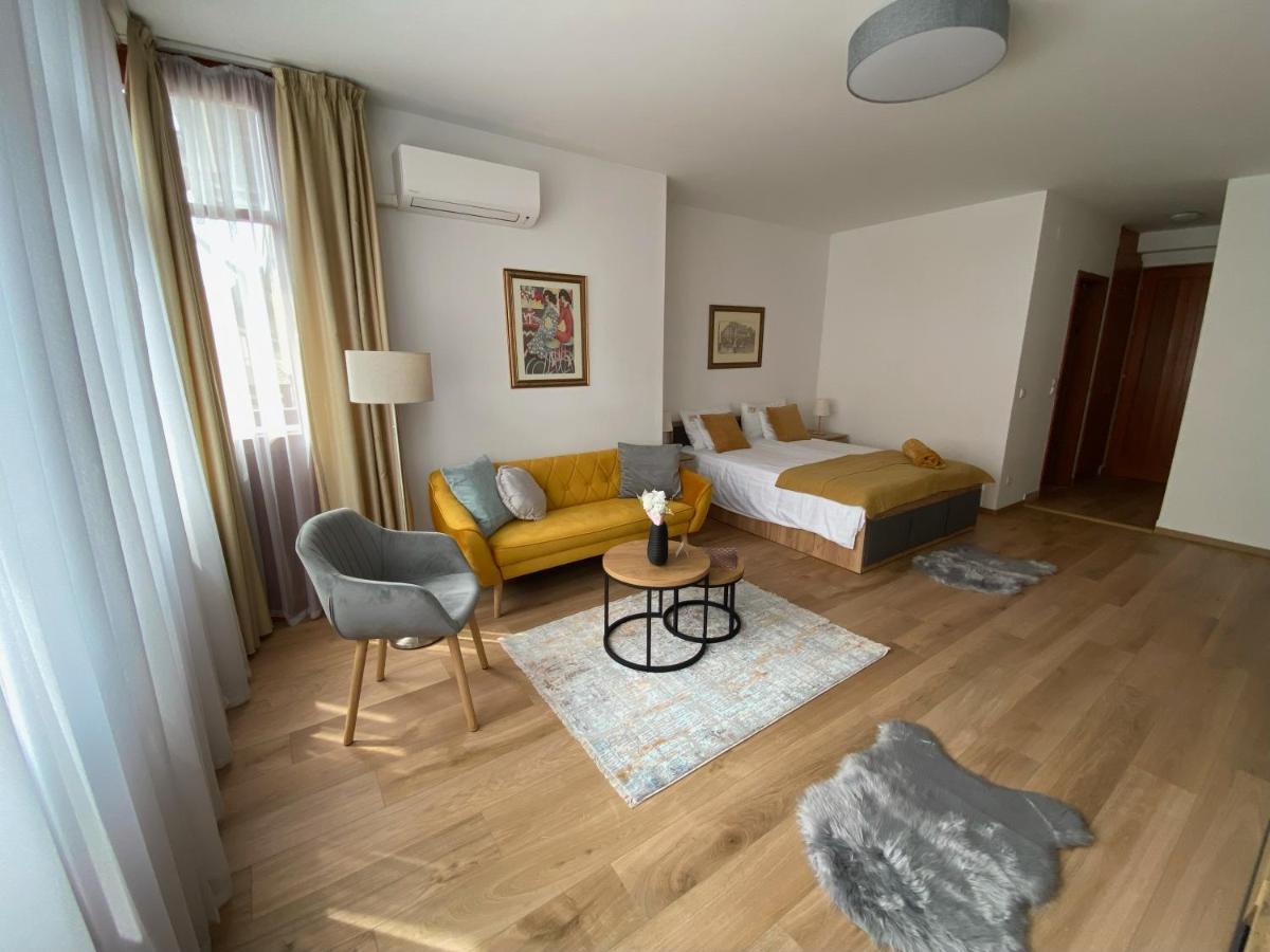 Lovag8 Apartment Budapest Eksteriør bilde